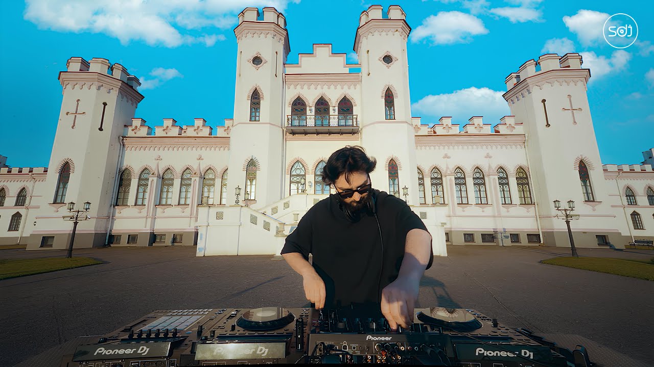 Holdi Dj Set at Kosava Castle, Belarus (Deep House / Organic House / Afro House)
