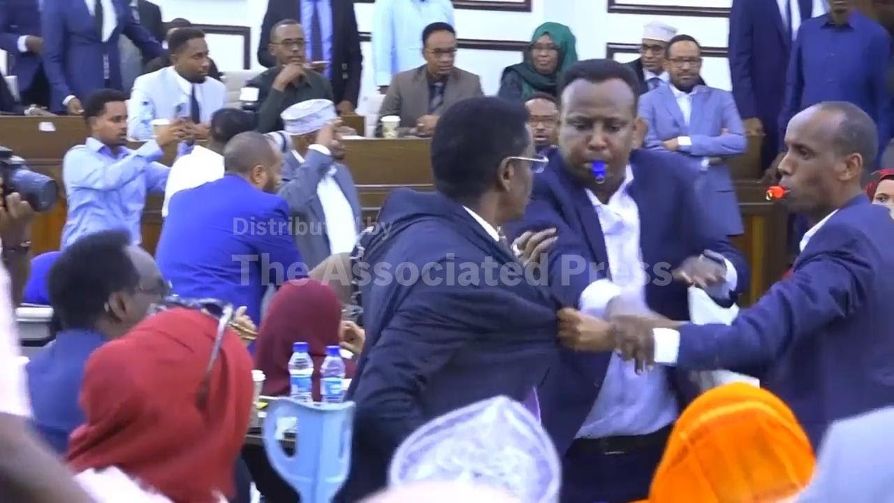 Scuffles in Somalia's parliament over proposed constitutional amendments