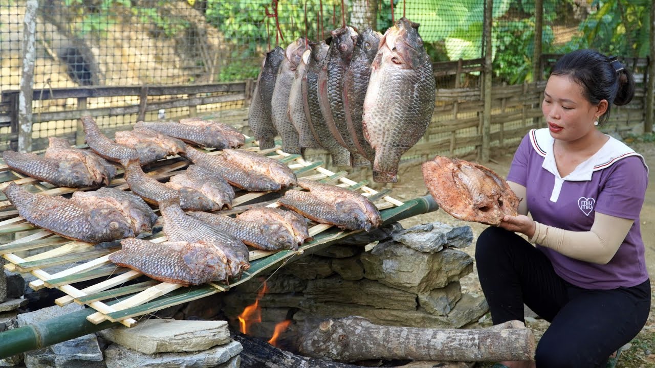 Process of making Smoked Fish to sell at the market - Pet care | Trieu Mai Huong.