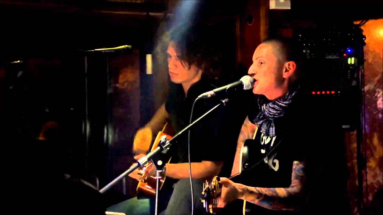 Hard to handle - Beate Schwarzinger 