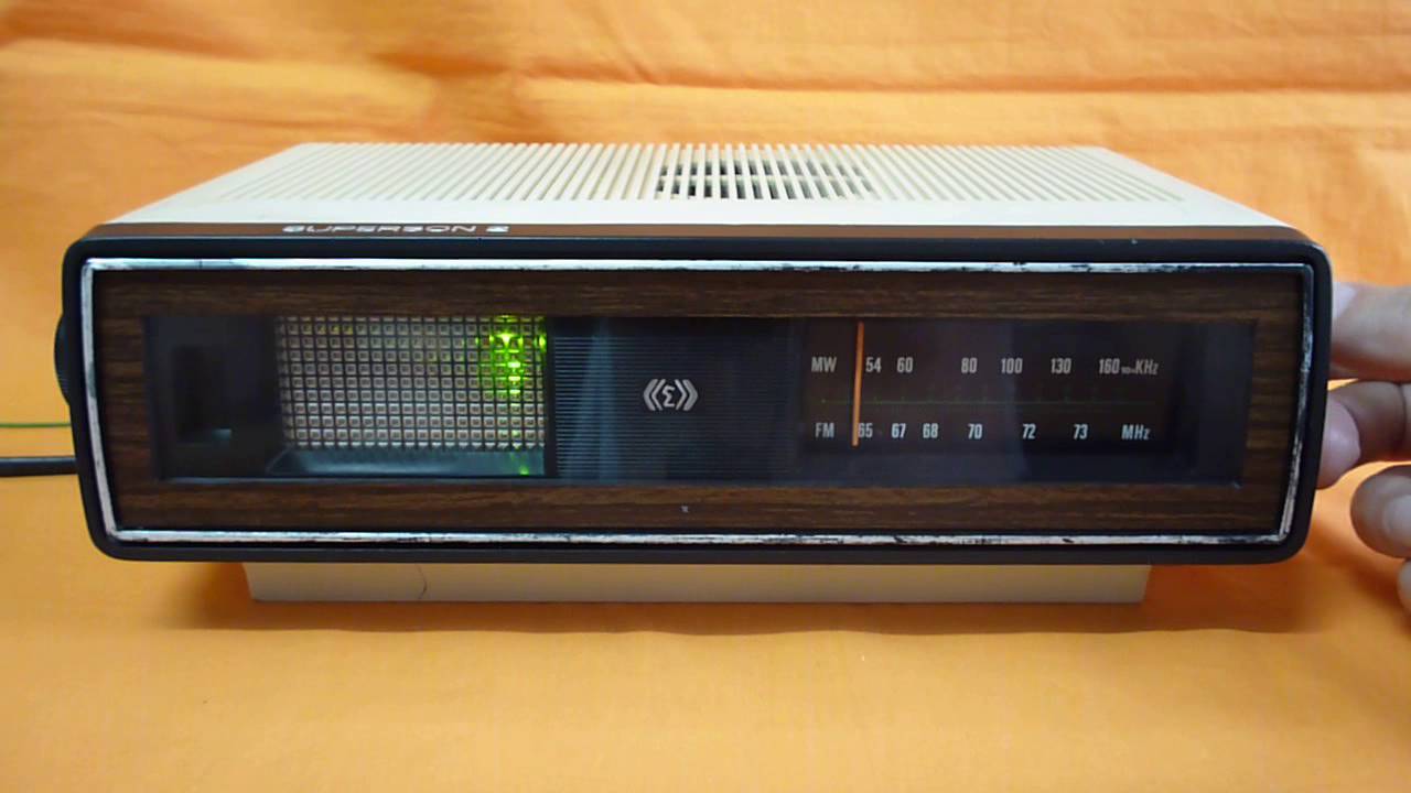 RADIO romanesc SUPERSON 2 cu orga de lumini tras in banda UUS FM cu convertor