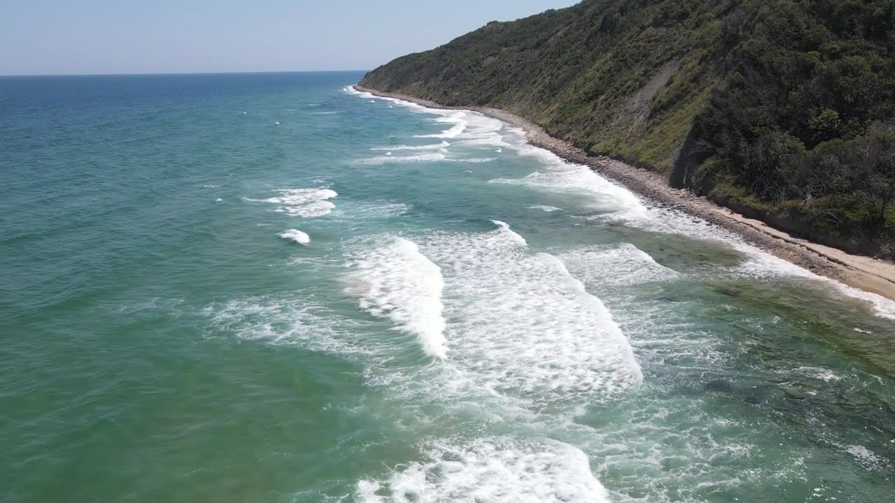 Село Емона. Дивият плаж 