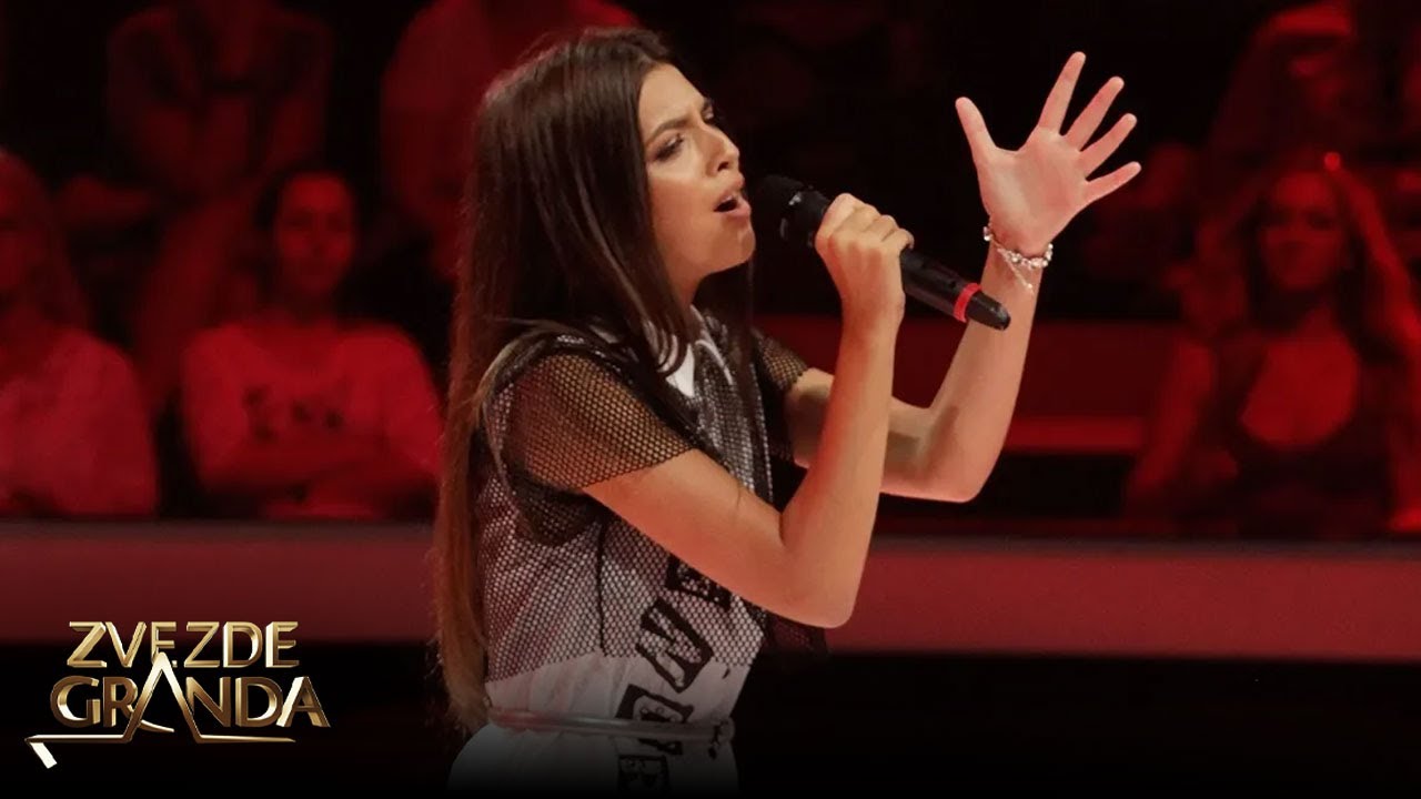Ema Stojancic - Sve je laz, Tugo nesreco - (live) - ZG - 19/20 - 05.09.10. EM 03