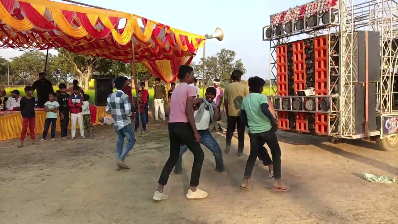 final match ke baad dance 