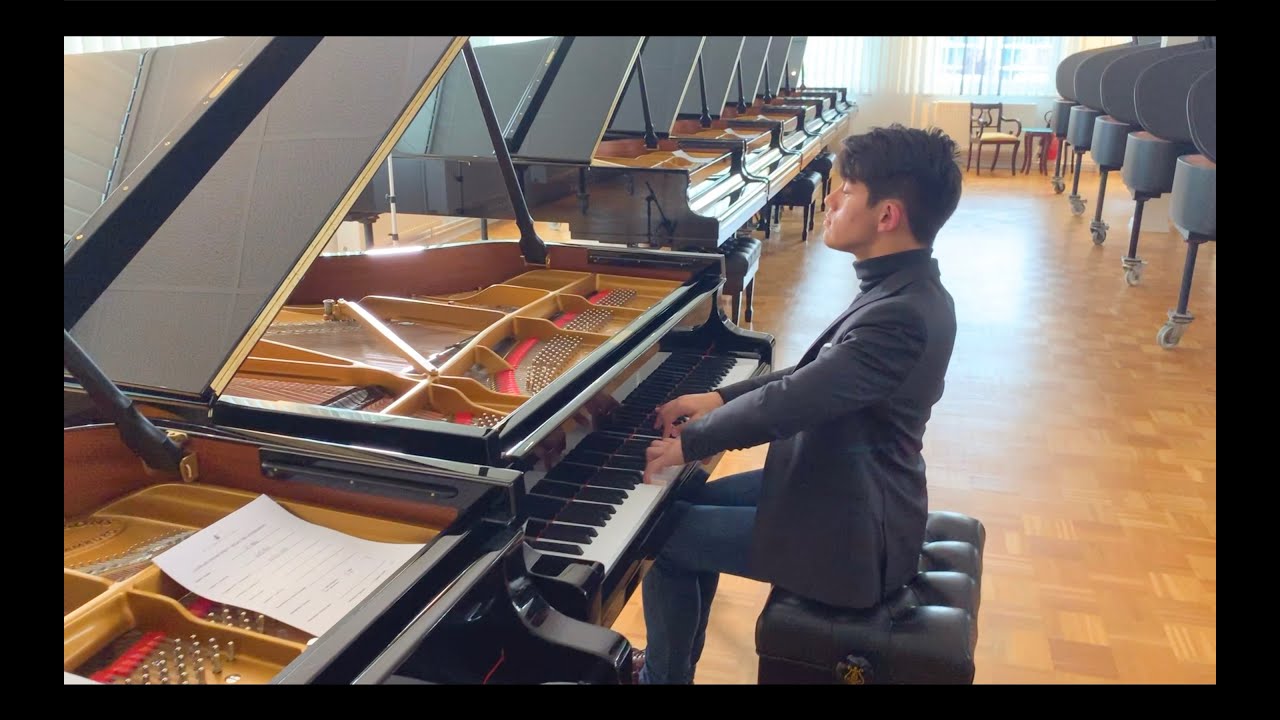 George Harliono plays Scarlatti Sonata in D minor K141 