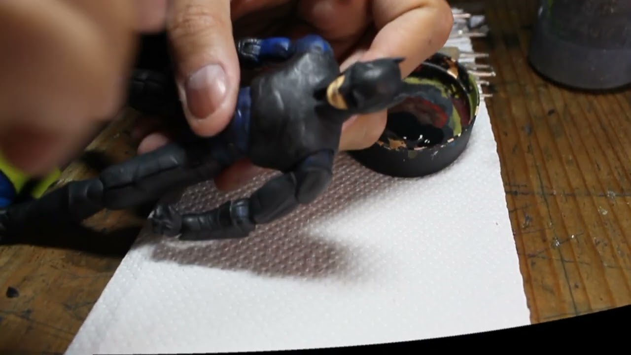 Painting Batman head 🦇