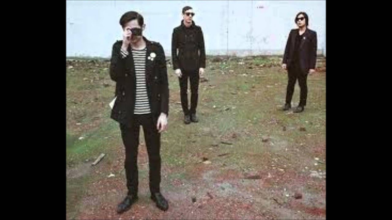 Mode Moderne - Electrocute Me