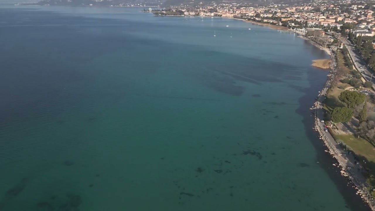 Cisano (Lago di Garda) - 1 Gennaio 2025 - DJI Air 3 4K HDR