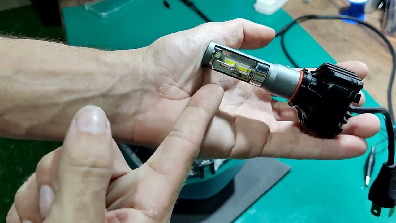 Instalação da lâmpada Ultra led S3 no Farol da moto Honda CG, 160, 150.