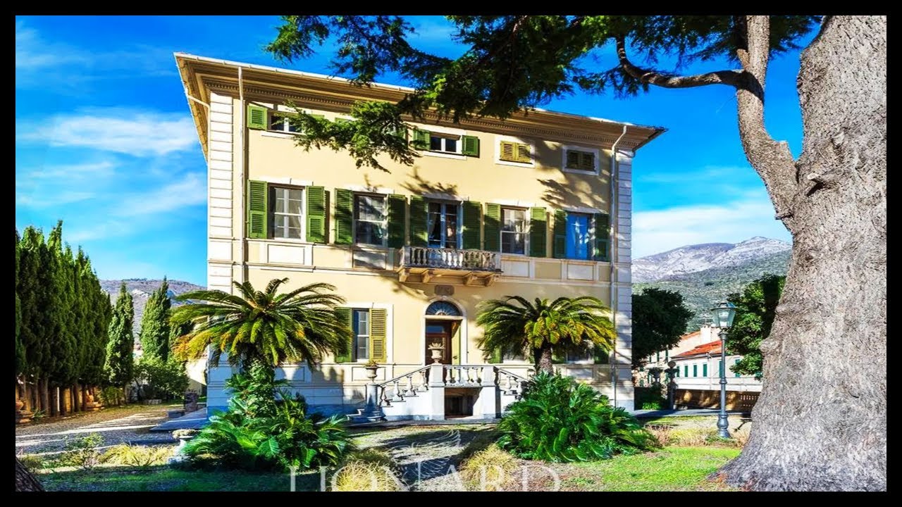 Historical Villa with Gorgeous Interior Toirano, Italy