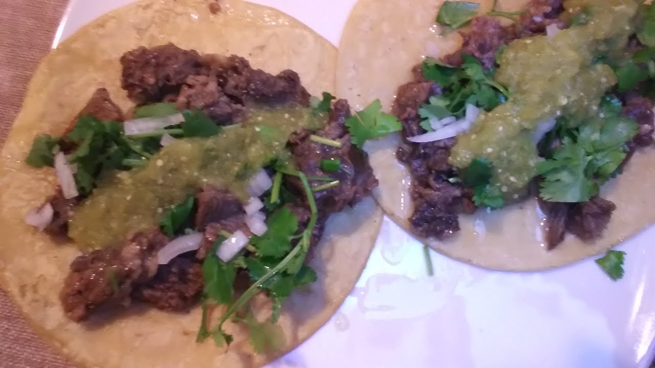 TACOS DE CABEZA DE RES