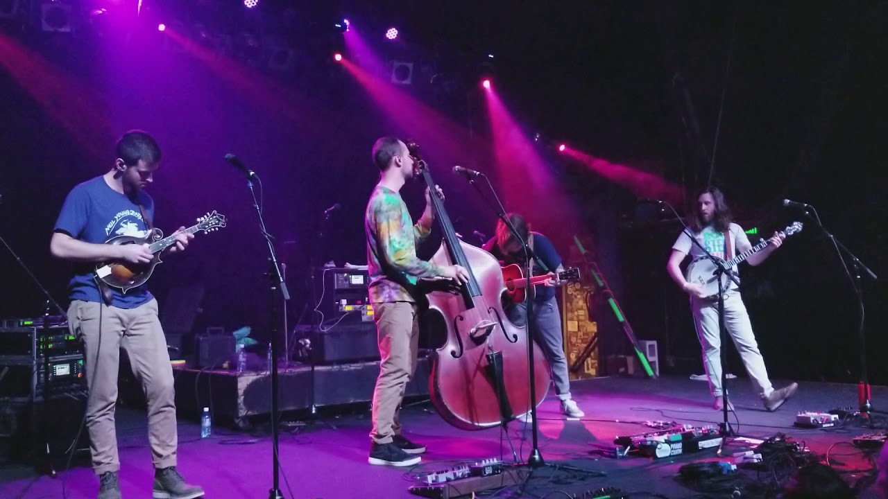 Billy Strings ~China Doll~Midnight Rider