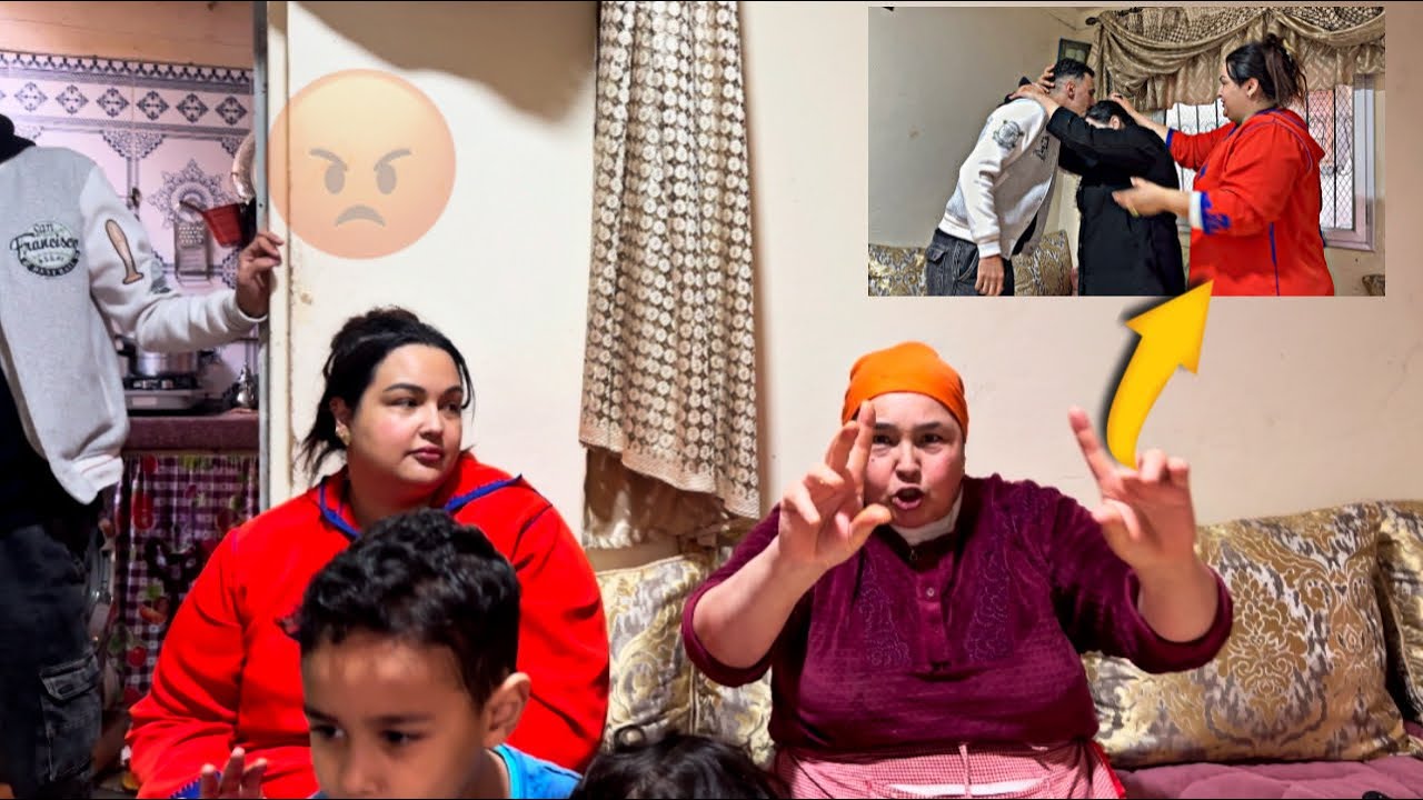 ضربت مع عاتيق جاني وحم عليه جا عند درنا تيتشكا ضربونو قدامو بغيت نموت😭