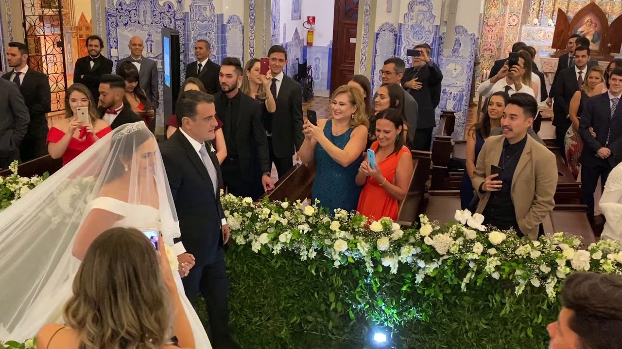 IGREJA NOSSA SENHORA DO BRASIL CASAMENTO CORAL VIVART ENTRADA NOIVA GIOVANNA MARCHA NUPCIAL