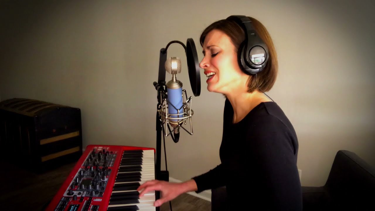 Take On Me - a-ha (Cover by Hannah Busse)
