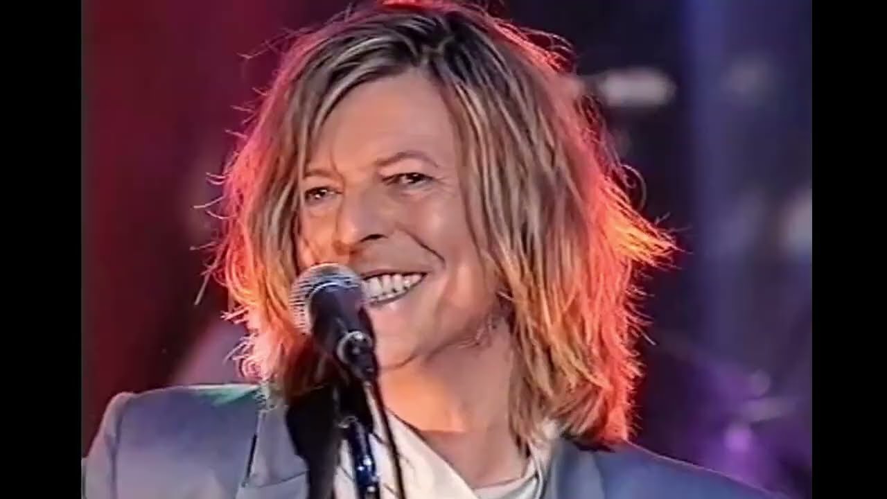 David Bowie - TFI Friday 2000 (Complete) - Wild is the Wind / Starman...
