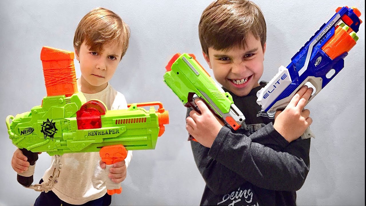 BATALHA DE NERF NA CASA DO PRIMO!! Nerf Zombie Strike, Disruptor e Sidestrike Toys