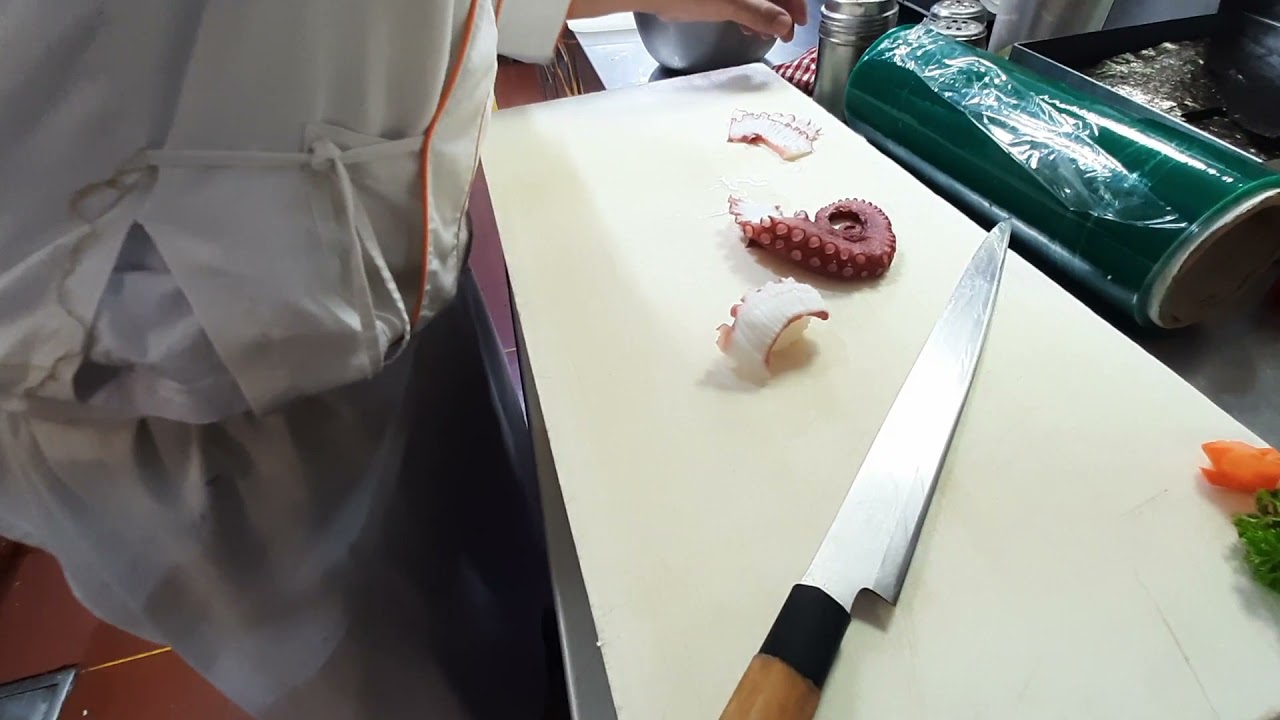OCTOPUS  NIGIRI