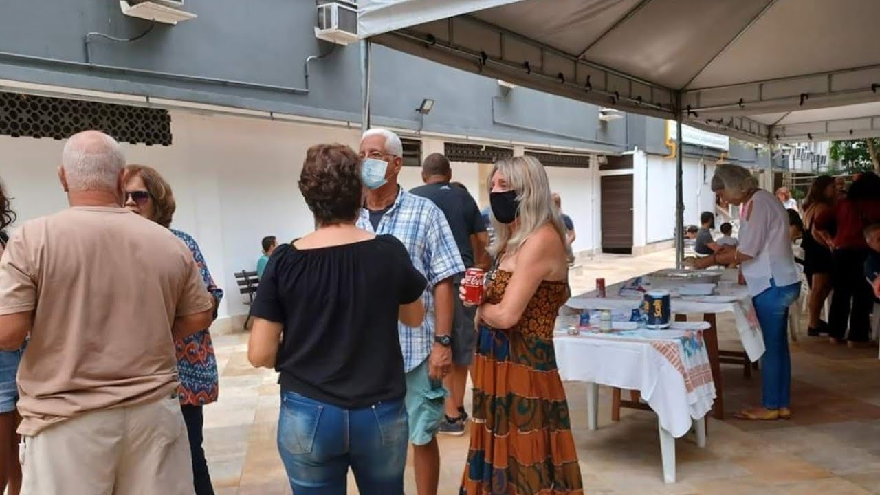 Meu pai quer voltar a morar no Leblon. Só falta dinheiro 😁