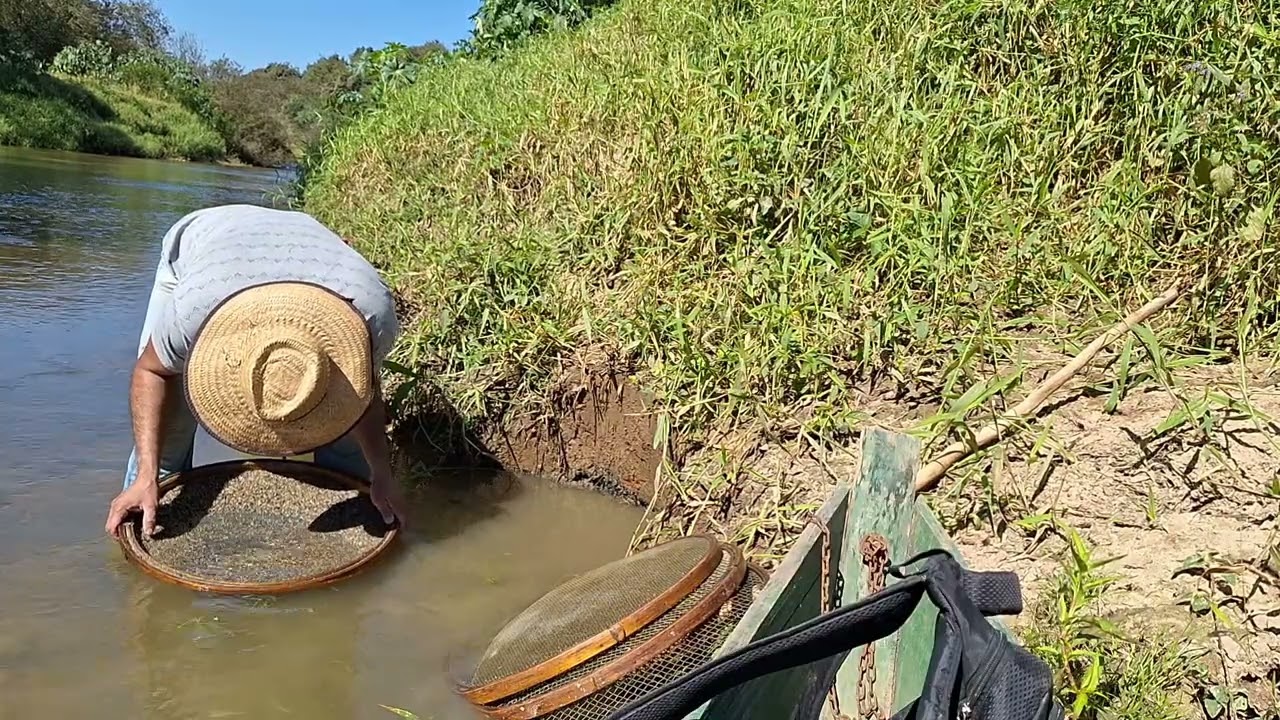 Garimpo de ouro e diamante no Paraná.