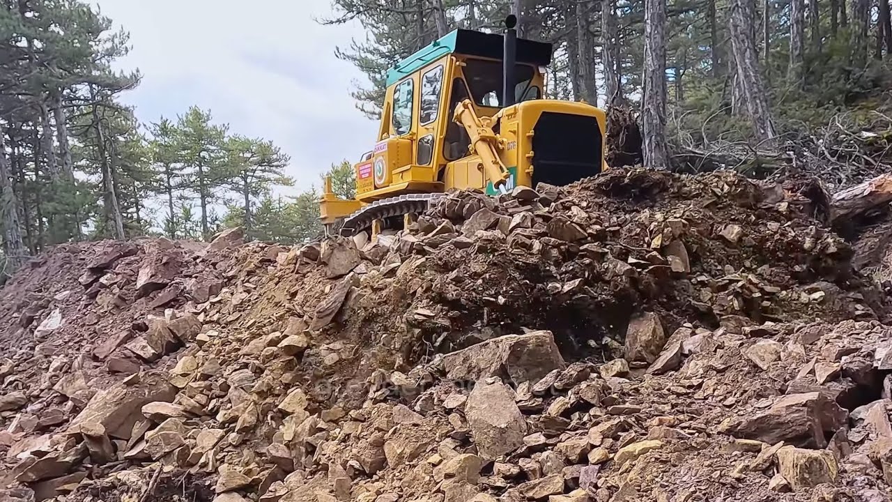 Легендарная Caterpillar D7g Mountain Road Work часть 2 #caterpillar #bulldozer #road