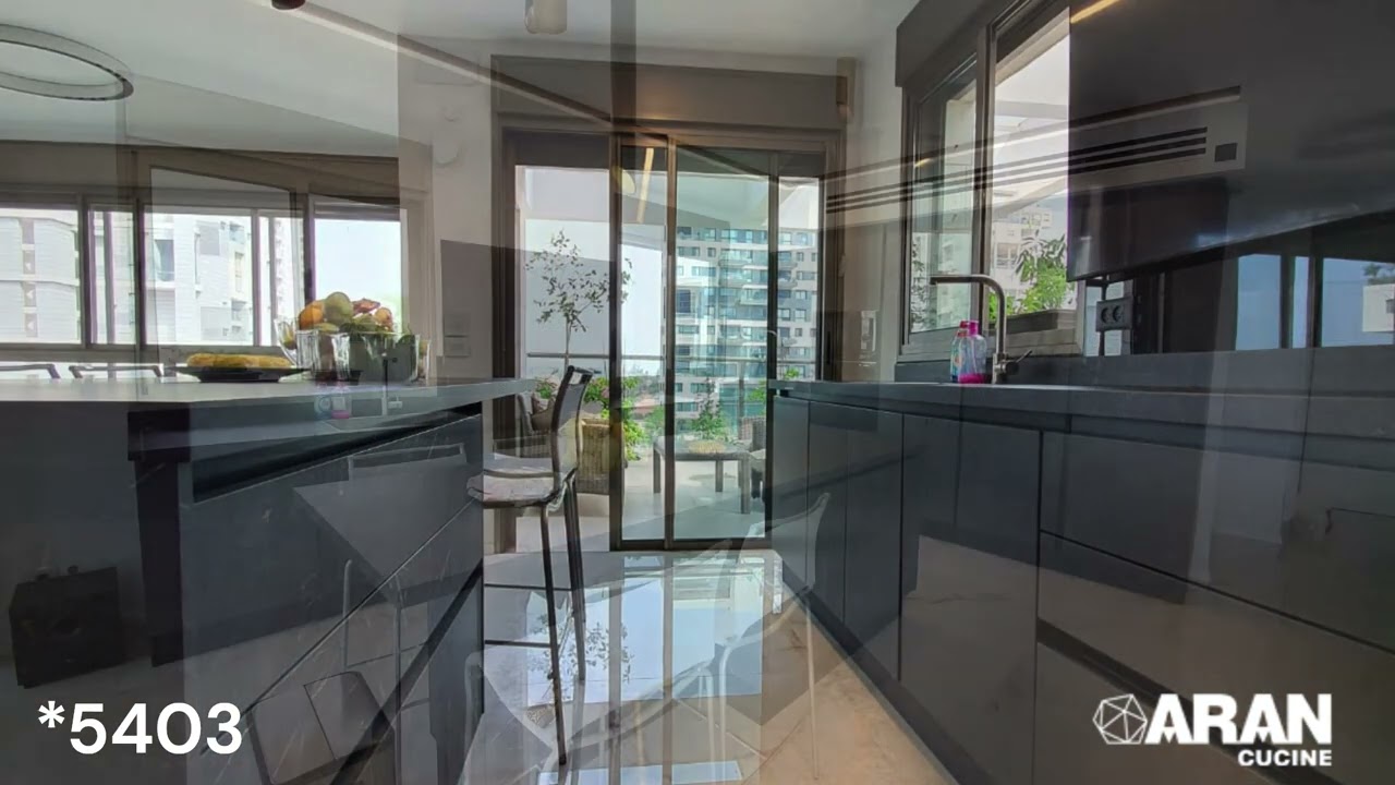 ARAN CUCINE מטבחים בסגנון מודרני בבתי לקוחות