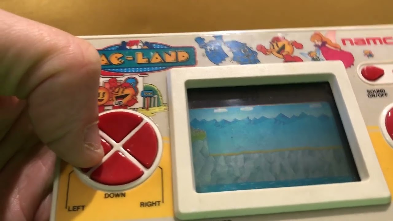 NAMCO/SYSTEMA PACLAND LCD ELECTRONIC GAME 1984