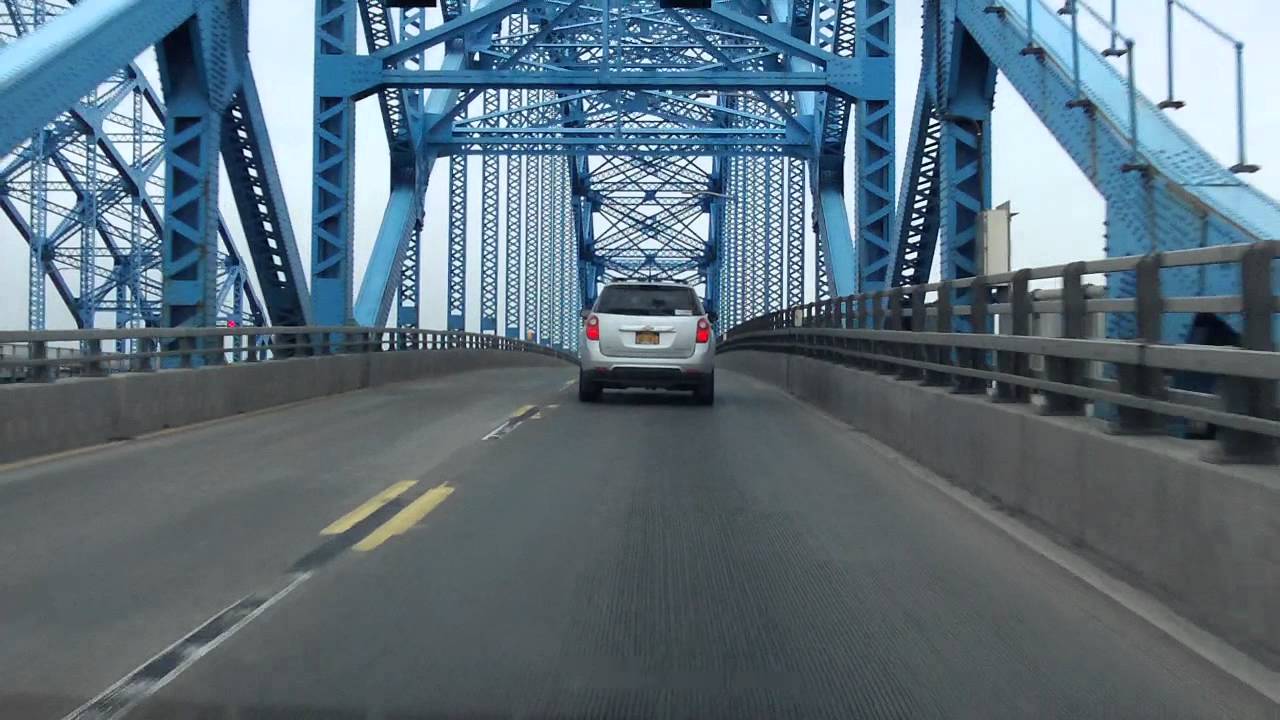South Grand Island Bridge northbound