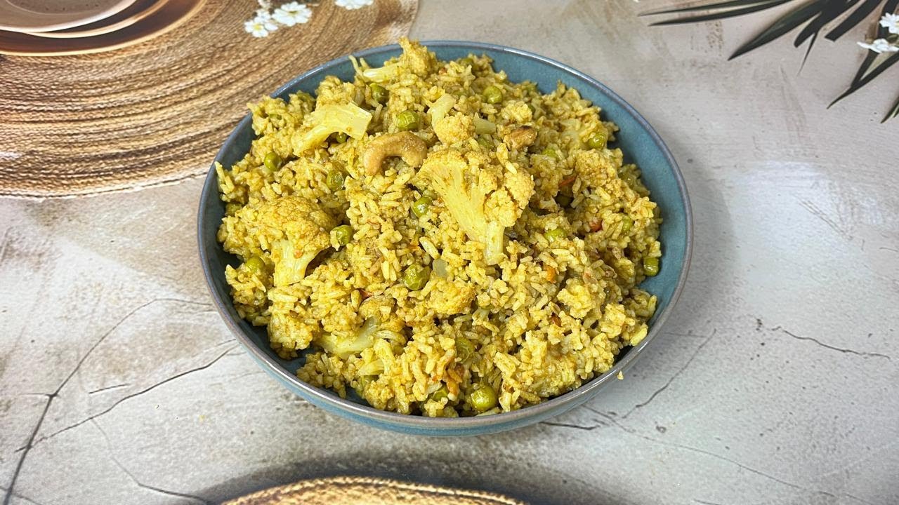 కాలీఫ్లవర్ బటాని రైస్ 🍚🥦 | Cauliflower Batani Rice | Gobi Matar Pulao | Winter Special One Pot Meal