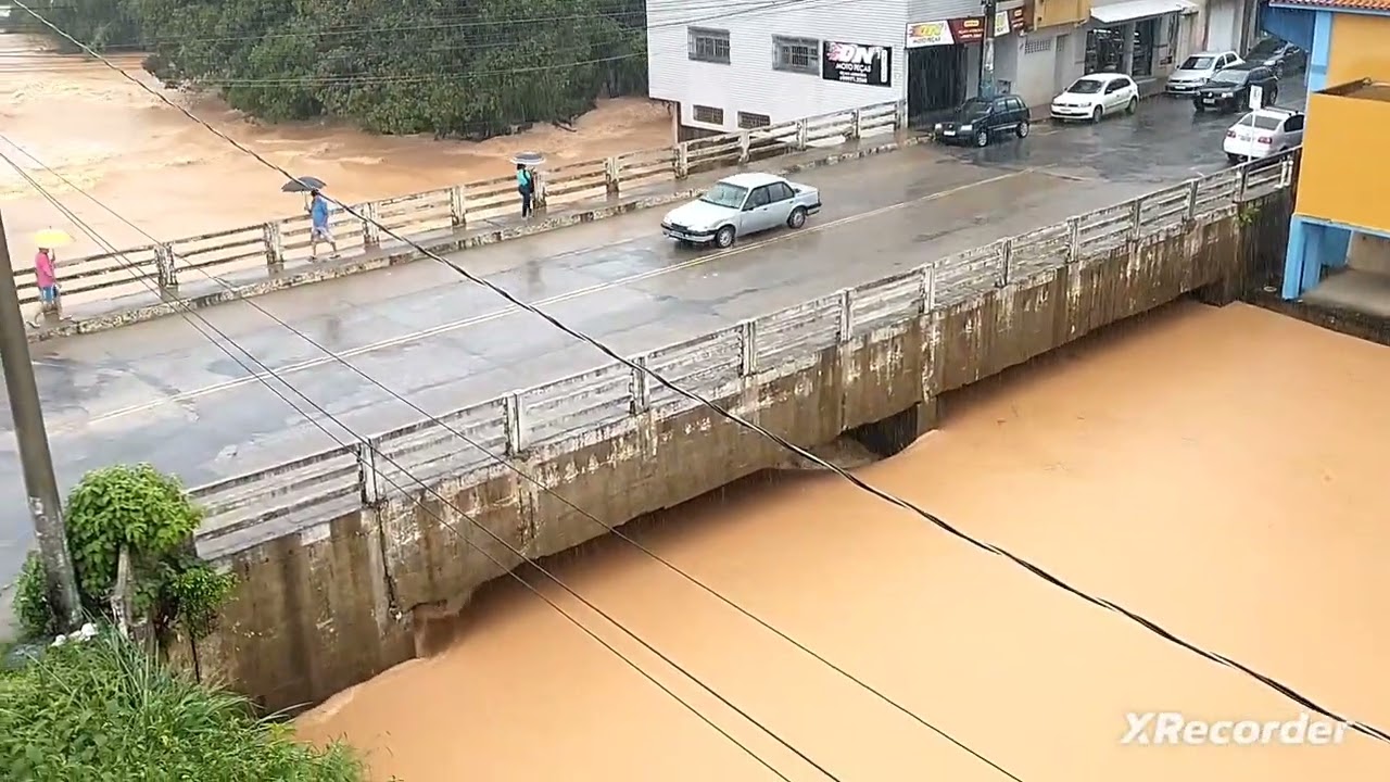Enchente  em Muriaé-MG 6 de  Janeiro 2023, cheia dos Rios Muriaé e Rio Preto.