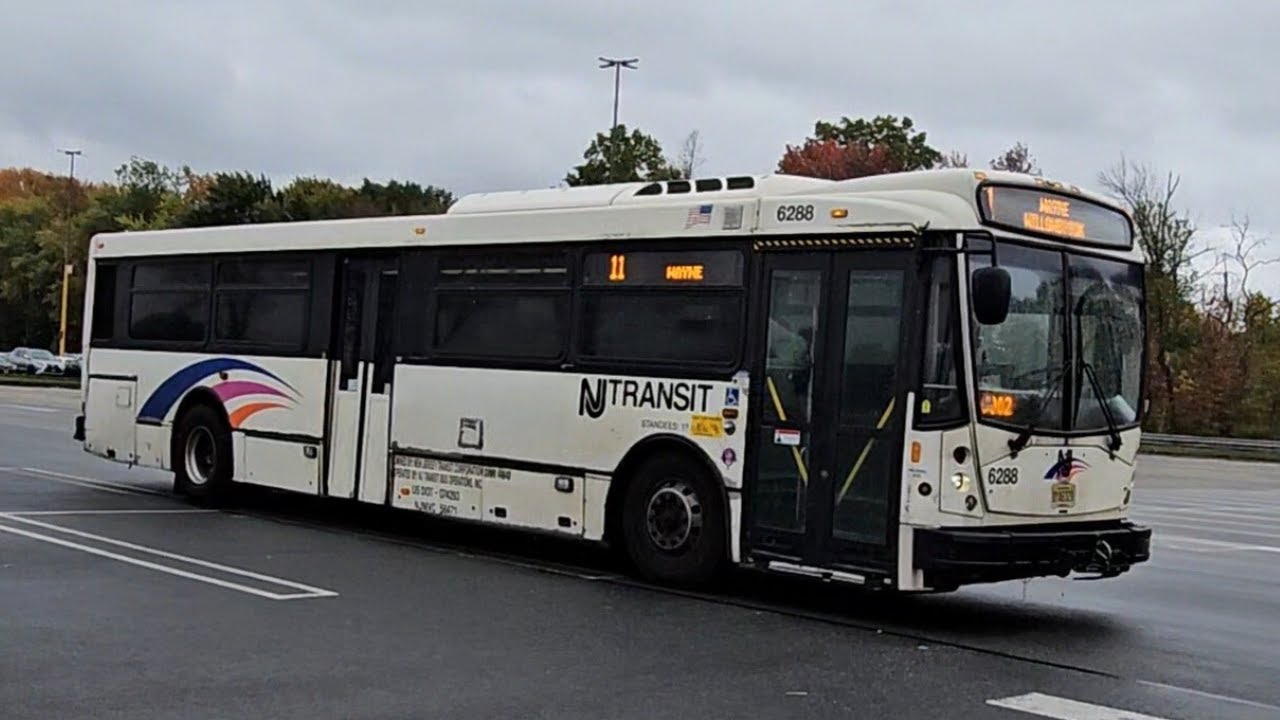 OCT - NOV 2025: Buses At The Willowbrook Mall