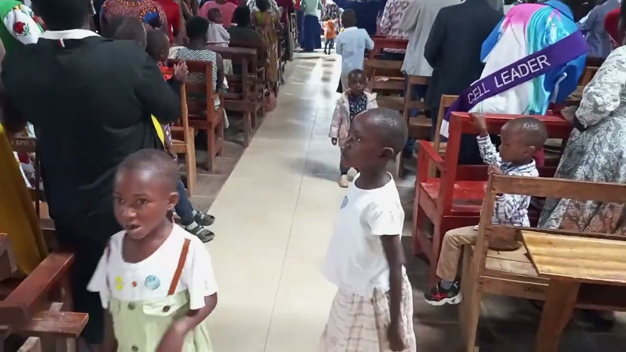 PRAISE AND WORSHIP LET'S ENJOY TOGETHER NOOZI PARISH COU KIGEZI DIOCESE 