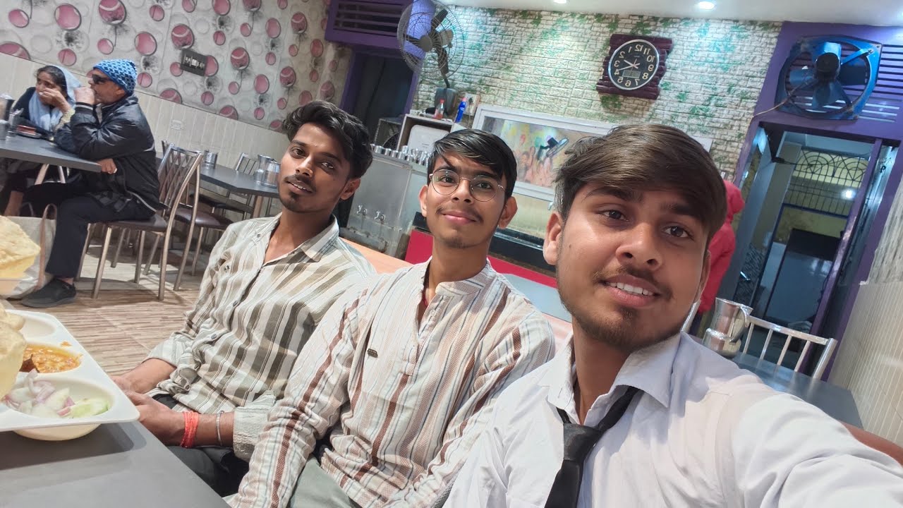 Chole bhature party kiya 🥳-Asvlogify 