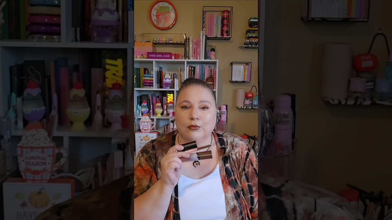 Fall Lip Combo:Colourpop Mocha Latte Lipliner + Melt Pumpkin Lipstick + Glamlite Hot Chocolate Gloss