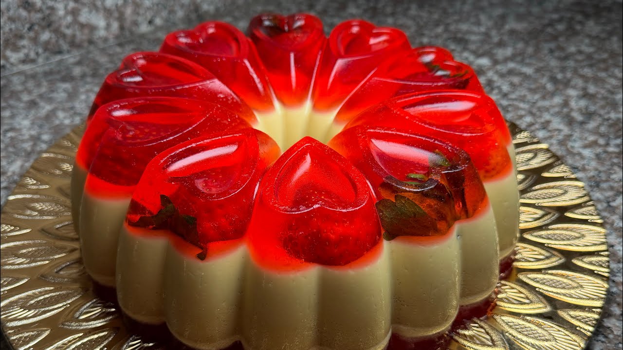 Strawberry/Vanilla Gelatin Dessert 