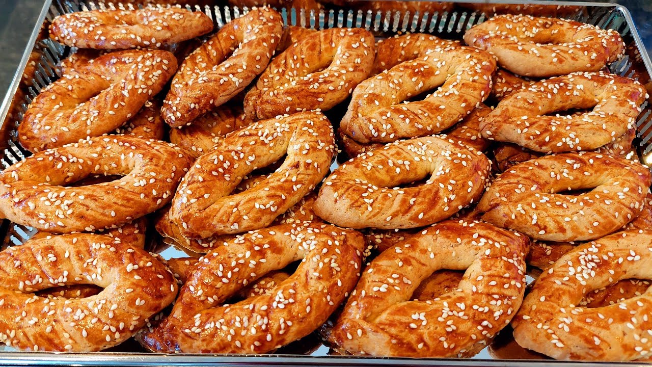 الكعك  لي شرب الشاي بشكل جميل والمذاق أجمل😋👌 ناجح واقتصادي مقرمش وهشيش يااااسلام