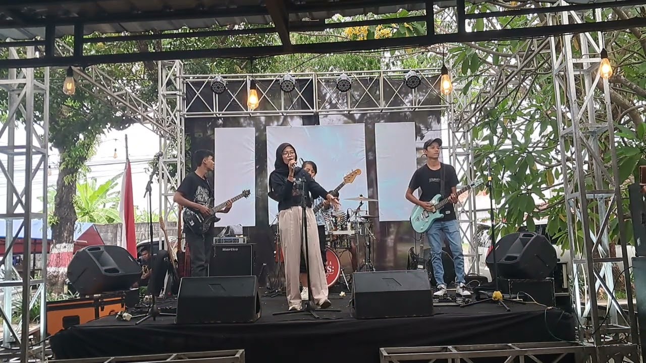Aku milikmu ( Dewa 19 ) : Divo and friends Live in concert