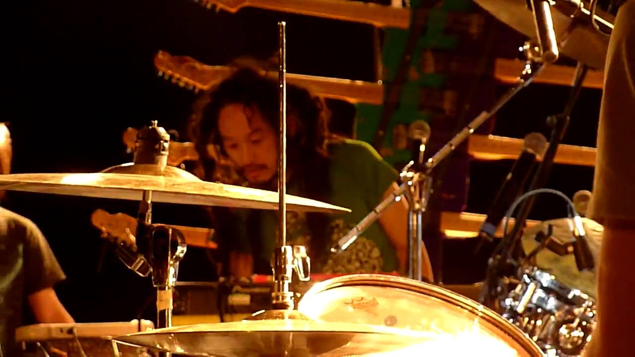 Boredoms perform Boadrum ATP 8/5/2010 (HD) Part 1