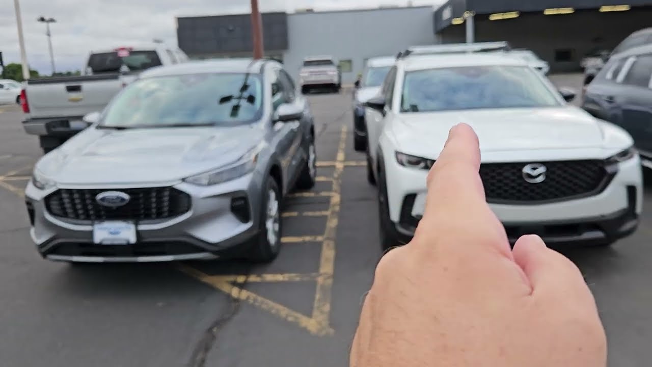 A HEAD to HEAD Between the 2024 Ford Escape Active and the 2024 Mazda CX50!!