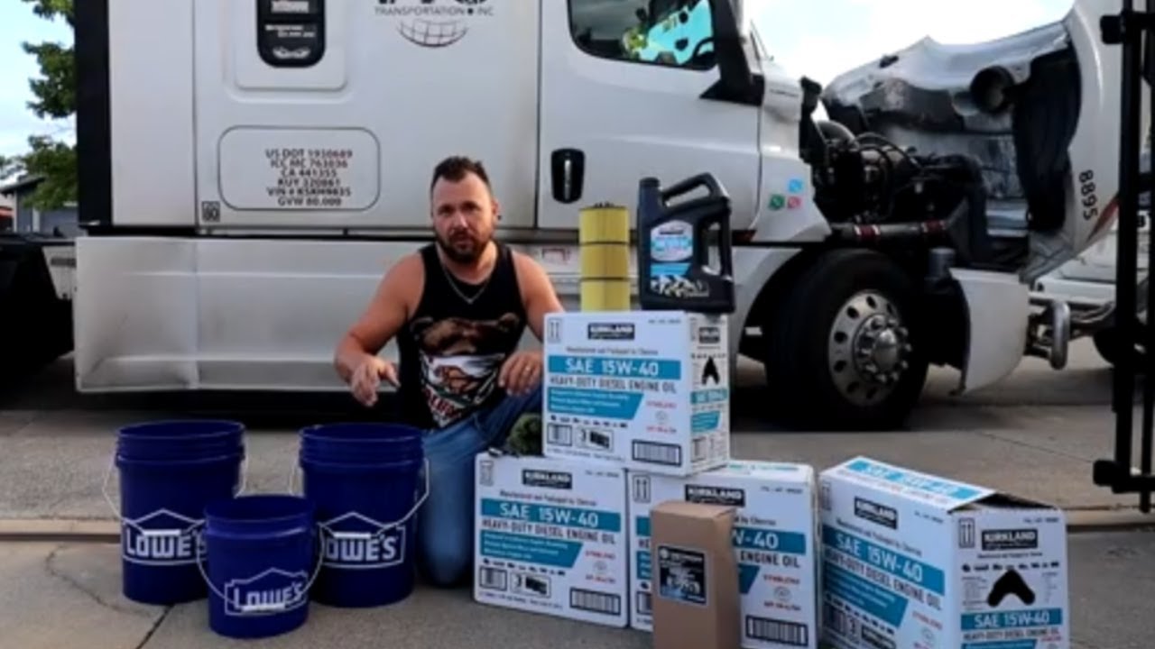 Базовая замена масла в грузовом автомобиле — Freightliner Cascadia