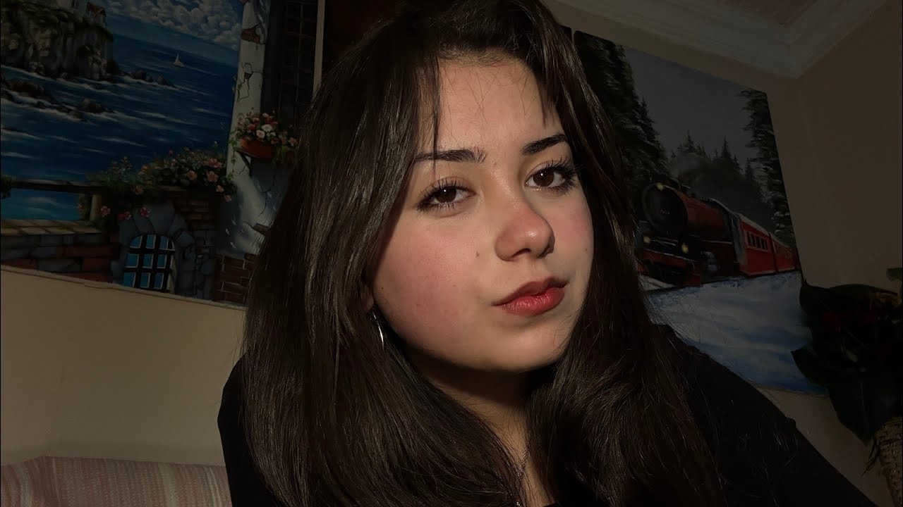 SARILARA BOYAMIŞSIN SAÇINI 