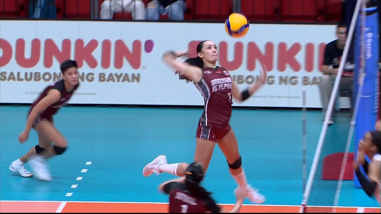 Nica Celis stays alert on the net for UP | UAAP Season 85 Women’s Volleyball
