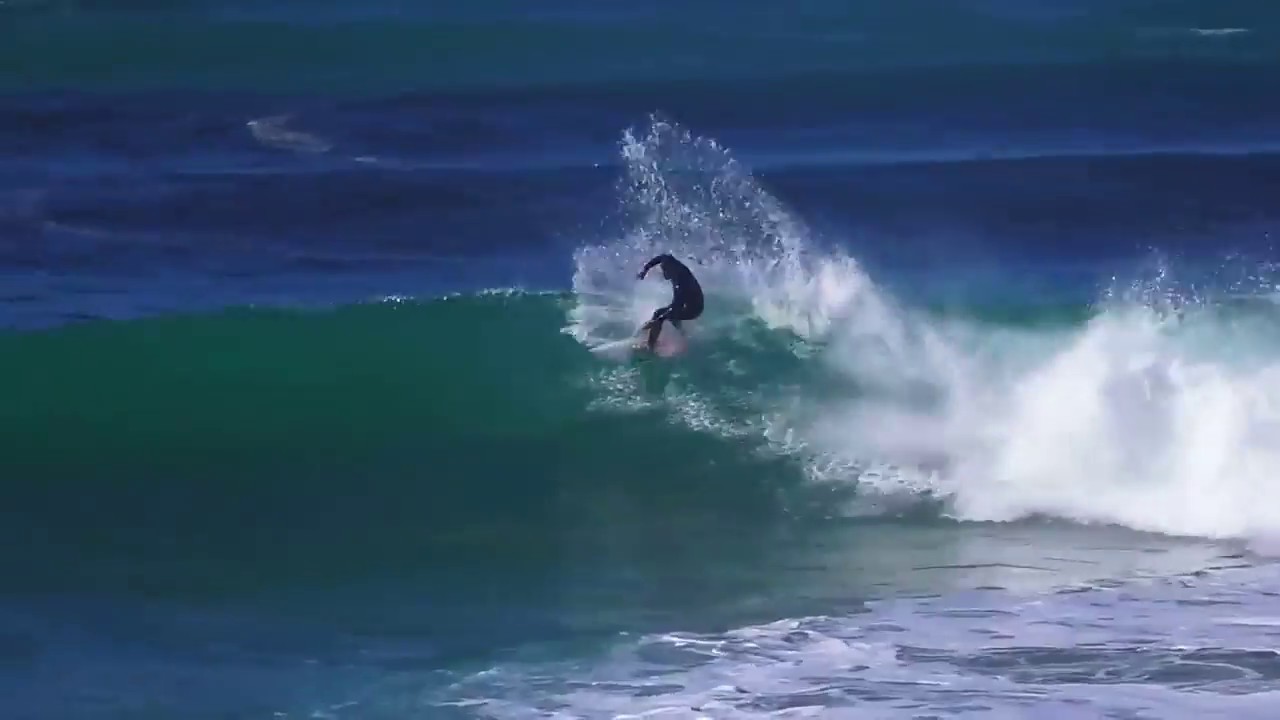 Surfing Big waves Crescent Head