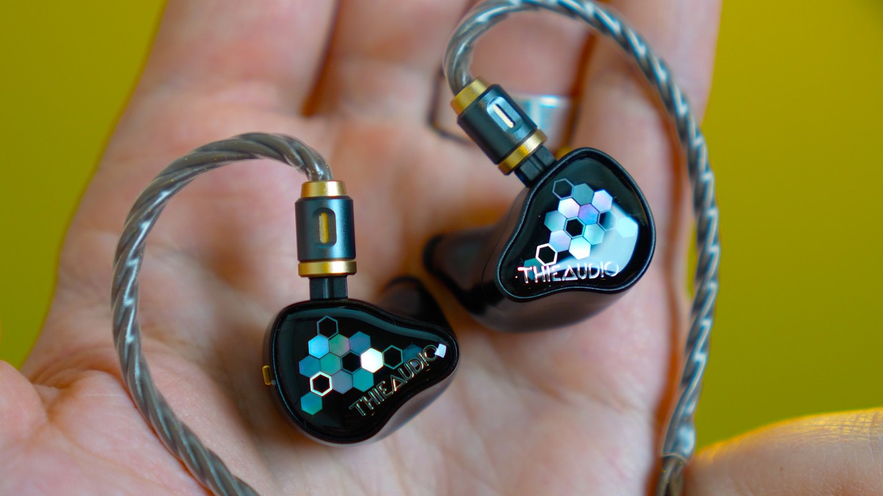 Thieaudio Monarch MKIV Kaleidoglow - Unboxing 4K 50fps