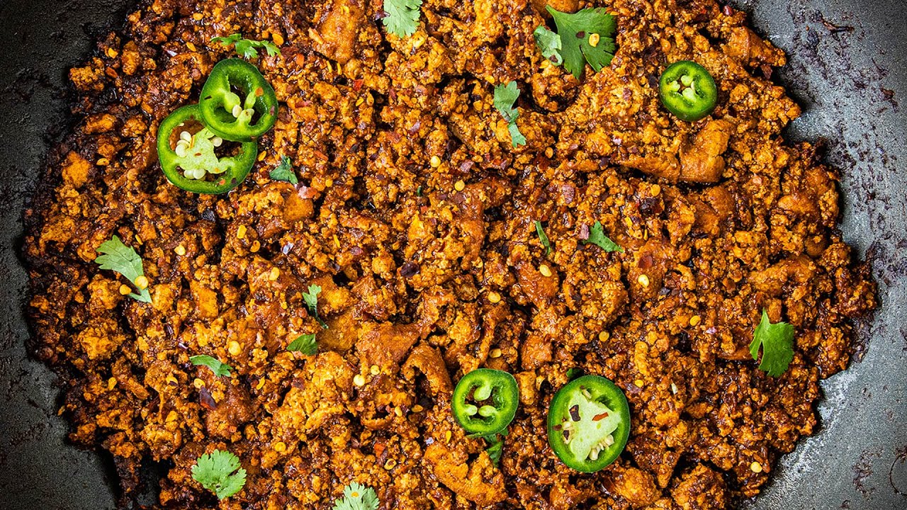 Homemade Chipotle Sofritas (Spicy, Chunky Tofu in Chipotle Sauce)