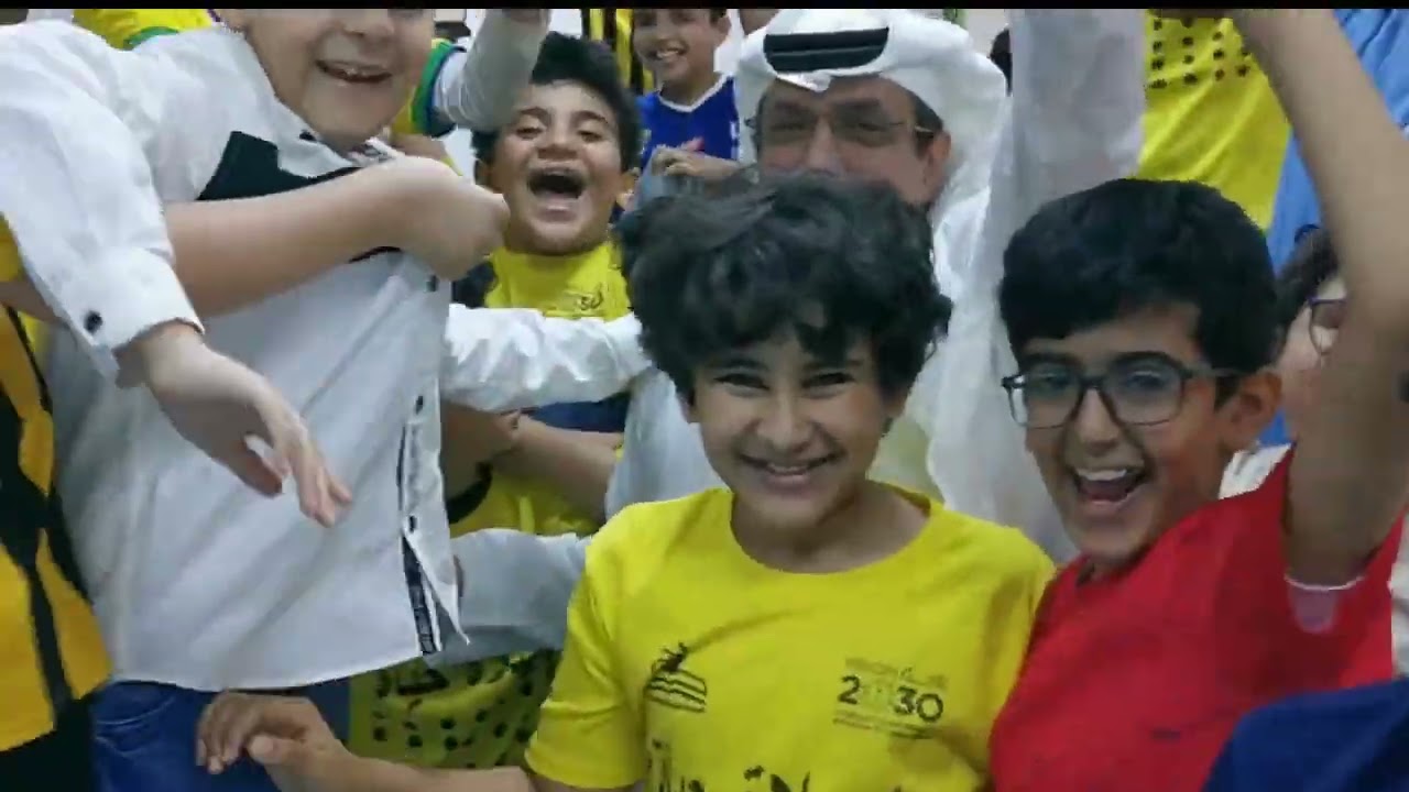 العرض المرئي للمعلمين المتقاعدين بالمدرسة النموذجية الثانية
