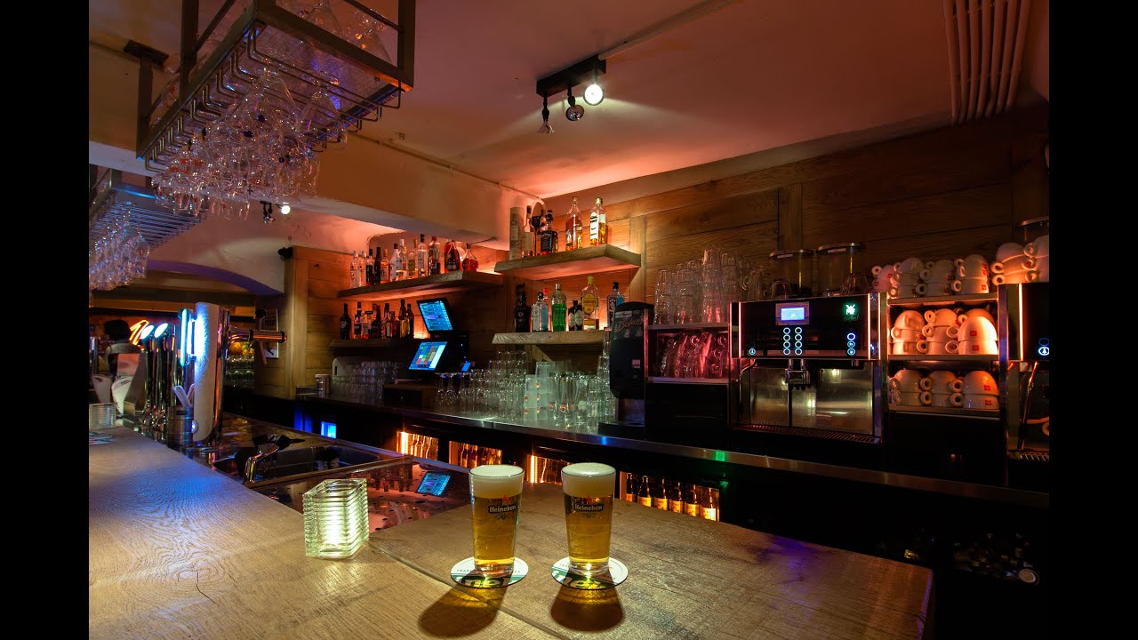 Bar Restaurant Annies, Leiden in 1minuut.
