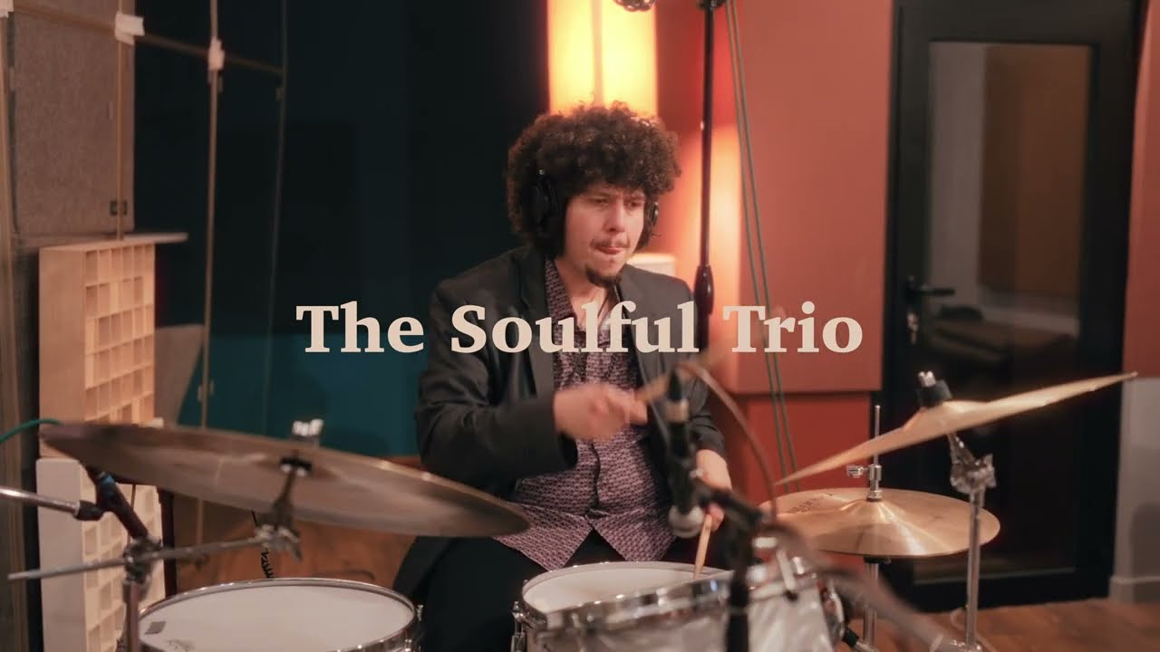 The Soulful Trio - The Way You Make Me Feel