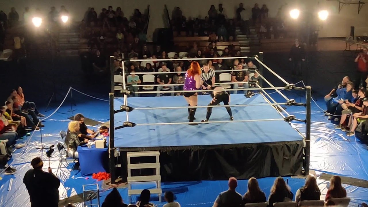 Nova Phoenix vs Morgan Levay
