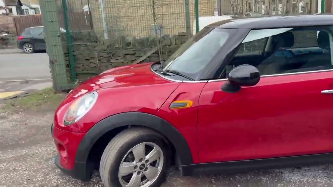 Mini 2014 red